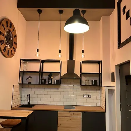 شقة Industrial Loft Estudio إِستيبونا